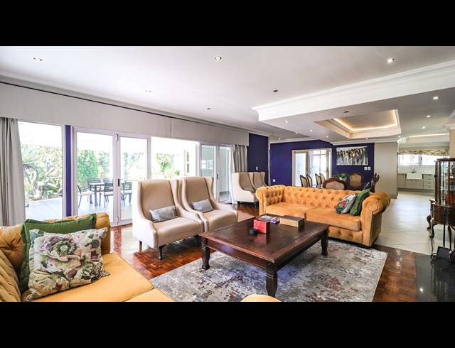 5 BEDROOM HOUSE FOR SALE IN BRYANSTON
